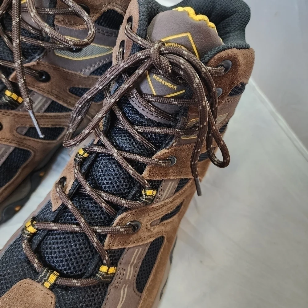 St John's Bay Wharton Leather Hiking Work Boots Outdoors Men's 10 M Leather EUC